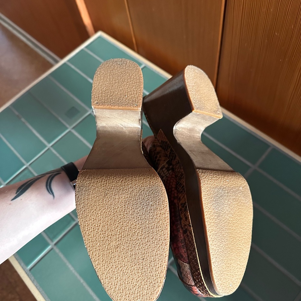 Leather Snake-Print Rachel Comey Clogs - Picture 6 of 6
